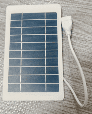 ソーラーパネル充電器